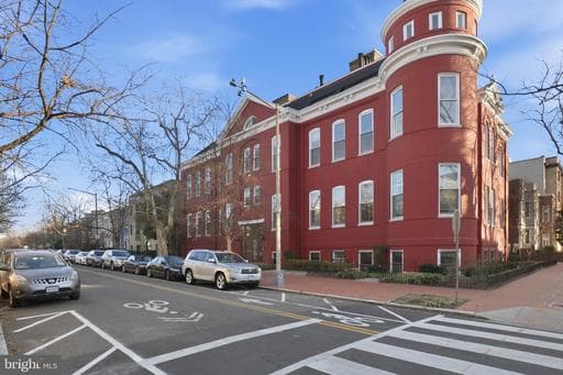 301 G STREET 32 - Photo 1