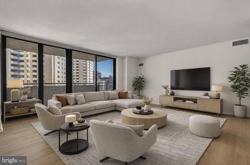 4620 N PARK AVENUE 1211E - Photo 1