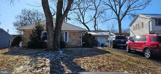 12513 Kemmerton Ln, Bowie, MD 20715-2728, United States - Photo 1