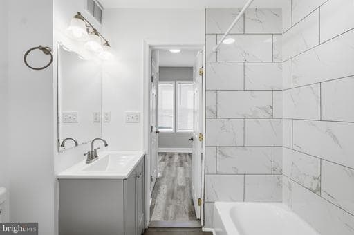 206 S HILTON STREET - Photo 1
