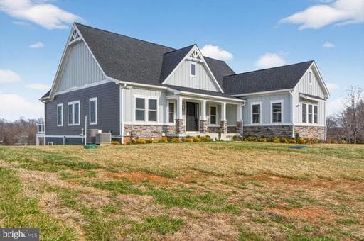 29 ROCK ISLAND RIDGE, LAKE ANNA,MINERAL,VA,23117,LOUISA - Photo 1