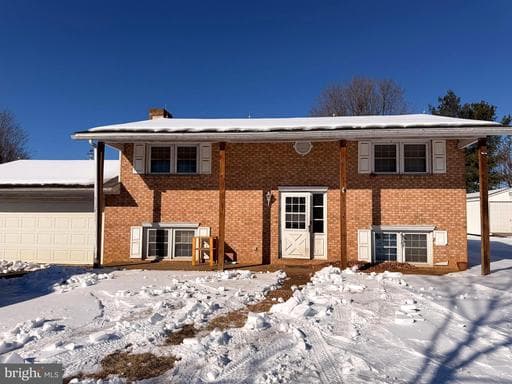 122 SKYMONT DRIVE - Photo 1