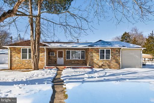 14901 APRIL STREET - Photo 1