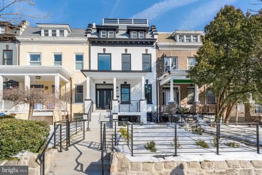 3009 13TH STREET 1 - Photo 1