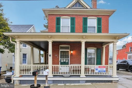 10 N MAIN STREET - Photo 1