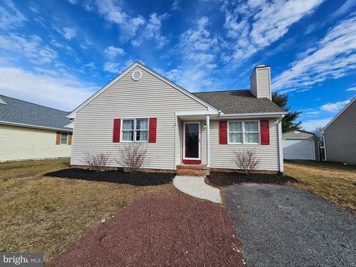 1405 BANTRY LANE