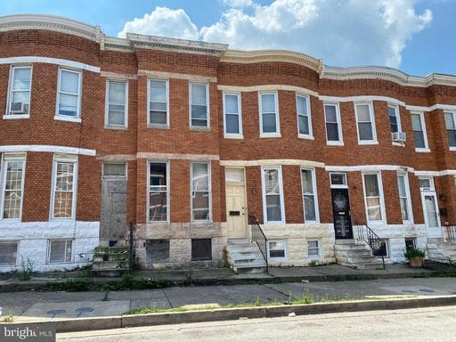 1905 W SARATOGA STREET - Photo 1