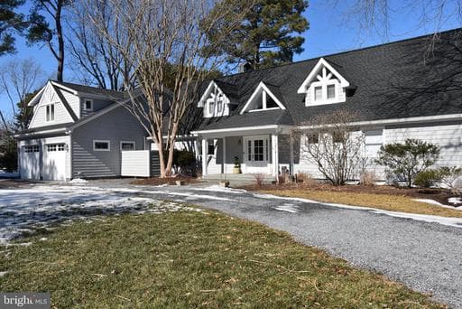 601 COVE ROAD - Photo 1