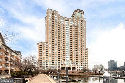 100 HARBORVIEW DRIVE 305