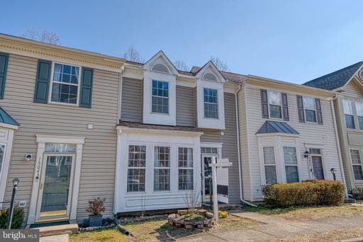 15045 Galapagos Pl, Woodbridge, VA 22193-5843, United States - Photo 1
