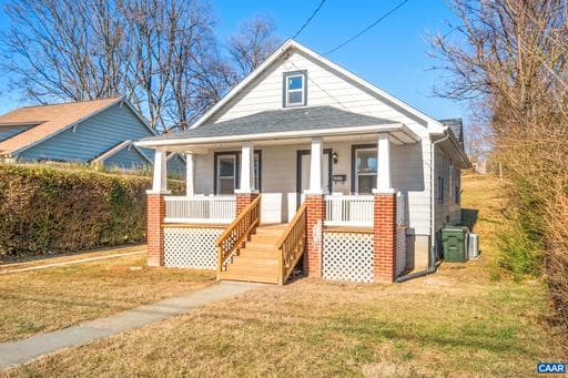 2015 W BEVERLEY ST,STAUNTON,VA,24401,STAUNTON CITY - Photo 1