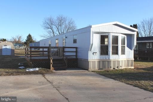 11 MISTY LANE - Photo 1