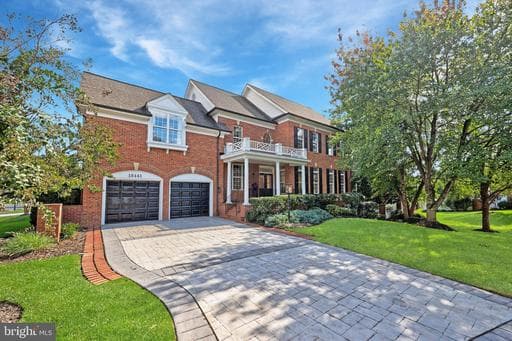 18441 LANIER ISLAND SQUARE