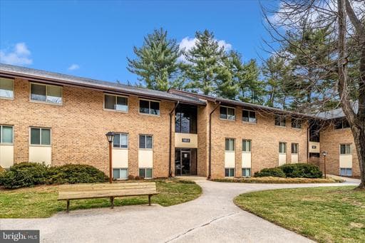 18810 WALKERS CHOICE ROAD UNIT 1 - Photo 1