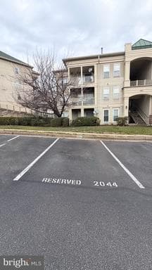 1061 GARDENVIEW LOOP 204