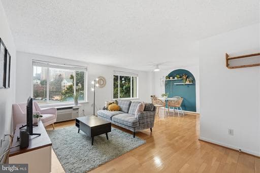 1730 ARLINGTON BOULEVARD 202 - Photo 1