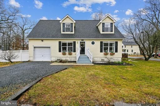 5191 SPRING AVENUE - Photo 1