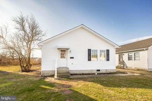 315 BROADWAY STREET - Photo 1