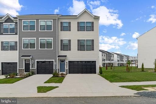 208 SOFT RUSH LANE - Photo 1