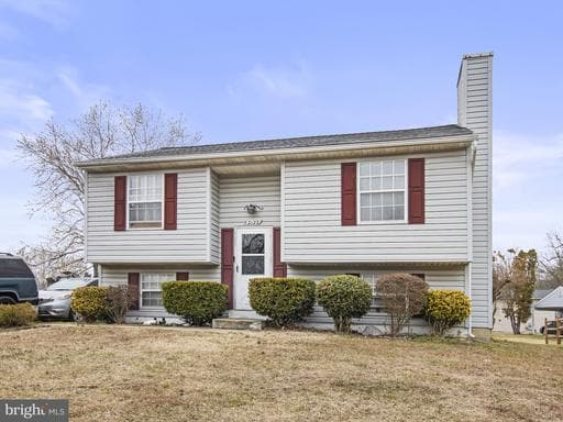 2123 FAIRCHILD COURT - Photo 1