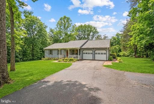 11228 CARDINAL DRIVE - Photo 1