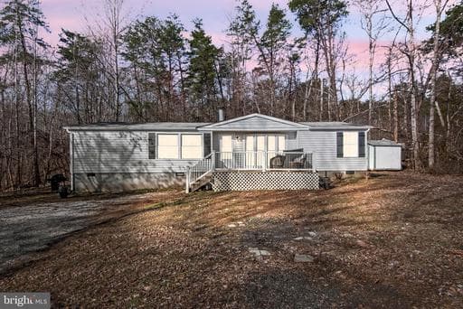 197 HOLLY GROVE COURT - Photo 1