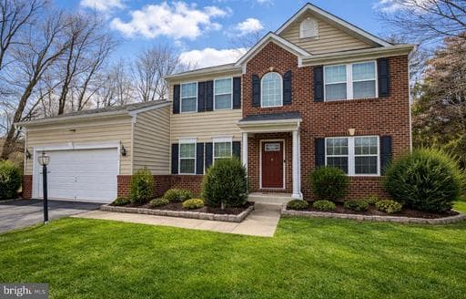 11 BRAEWOOD DRIVE