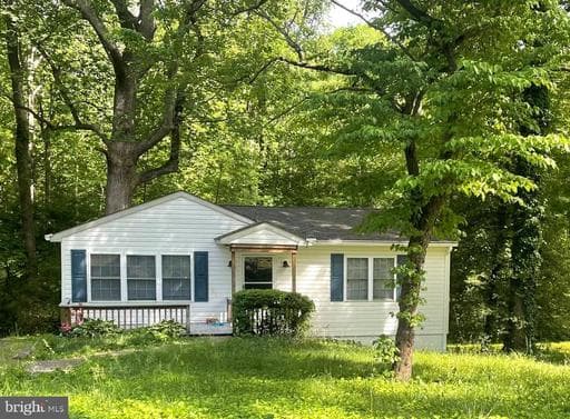241 WALLACE STREET - Photo 1