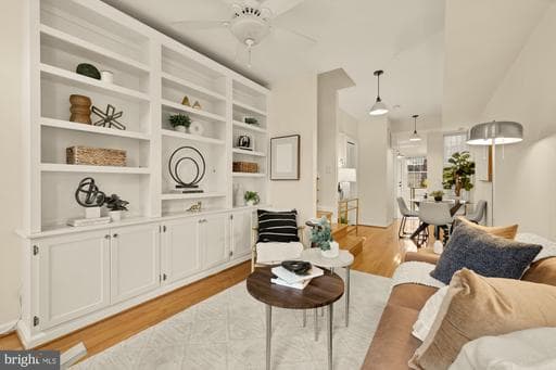 909 8TH STREET - Photo 1