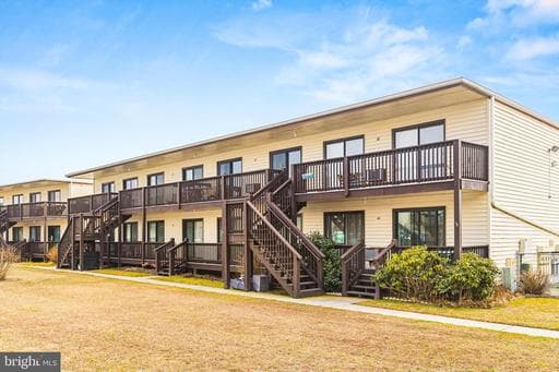 504 BAYSHORE DRIVE 47 - Photo 1