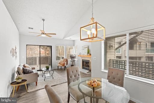 11731 SUMMERCHASE CIRCLE 1731E - Photo 1