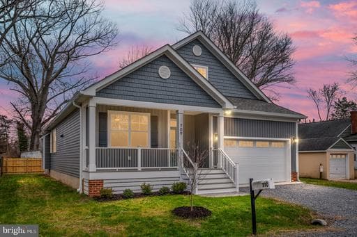 709 GARFIELD AVENUE - Photo 1
