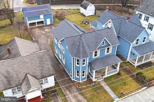 22 VIRGINIA AVENUE - Photo 1