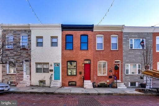 147 N STREEPER STREET - Photo 1