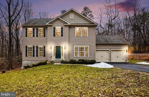 35 SPARROWS WAY - Photo 1