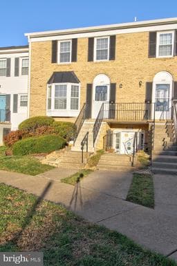 128 FAIRFIELD STREET B - Photo 1