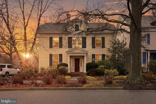 209 GOLDSBOROUGH STREET - Photo 1