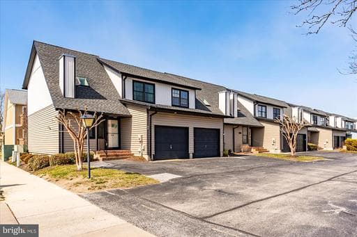104 120TH STREET A41 - Photo 1