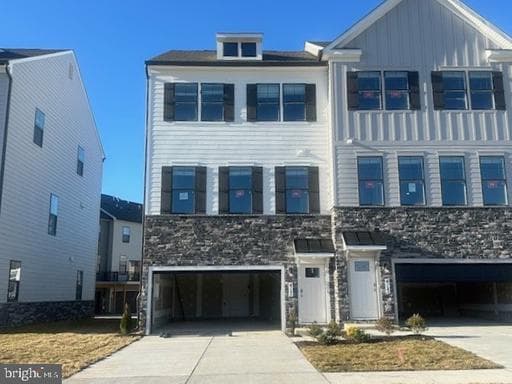 417 ENSEMBLE WAY - Photo 1
