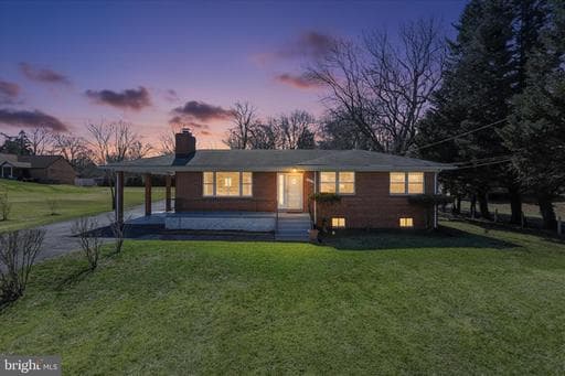 5811 KIRBY ROAD - Photo 1