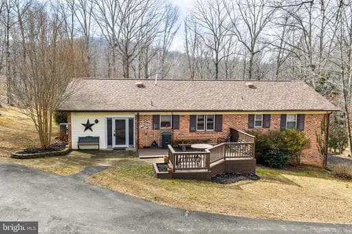 2130 Leon Rd, Culpeper, VA 22701-9116, United States - Photo 1