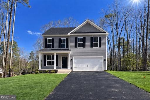 200 VICTORIA DRIVE - Photo 1