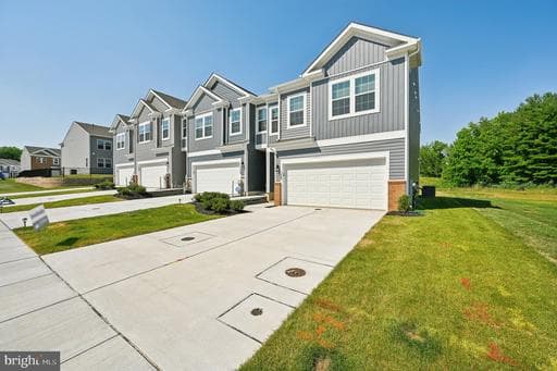 1713 CARVER CIRCLE - Photo 1