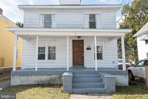 410 ELIZABETH STREET - Photo 1