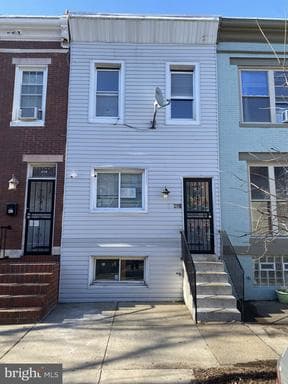 206 W LORRAINE AVENUE - Photo 1