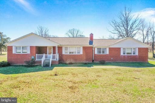 550 Bucks Mill Rd, Strasburg, VA 22657-5329, United States - Photo 1