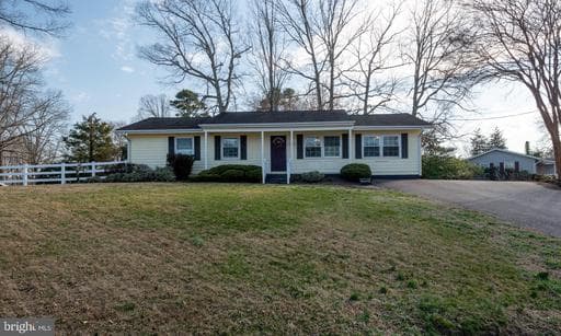 44125 LOUISDALE ROAD - Photo 1