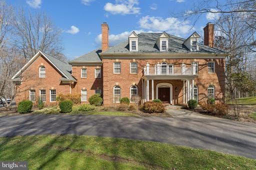 7700 LEEDS MANOR COURT - Photo 1