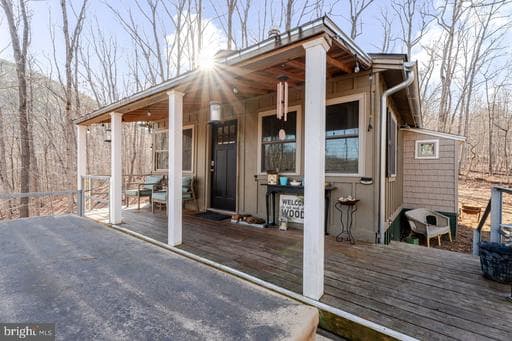 345 Wildwood Ln, Shenandoah, VA 22849-3348, United States - Photo 1