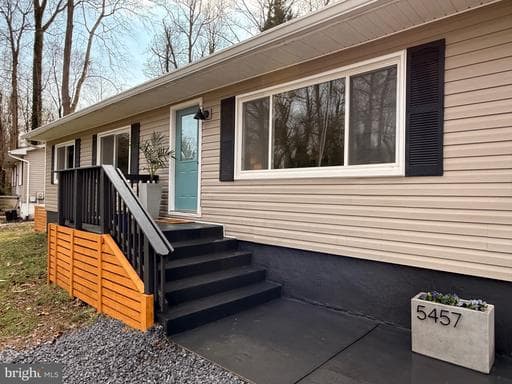 5457 BAYVIEW AVENUE - Photo 1